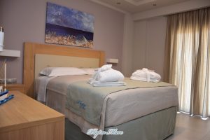 hotel plytra mare suites bed view